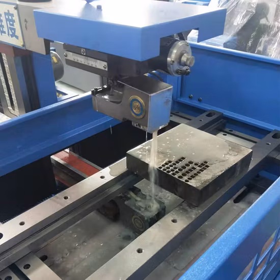 Machine de découpe de fil CNC de haute précision Dk7750, traitement des métaux à grande vitesse